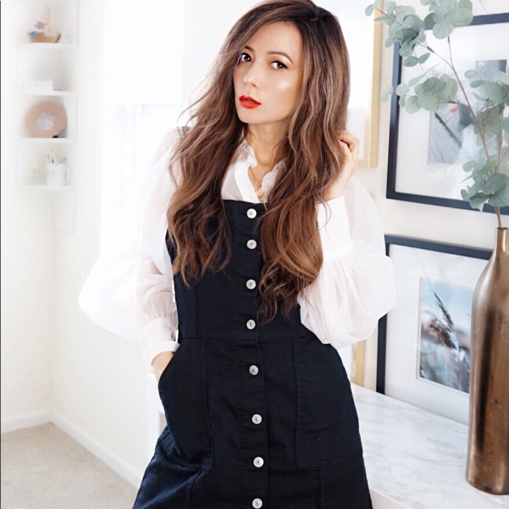 Meet Your Posher, Mina